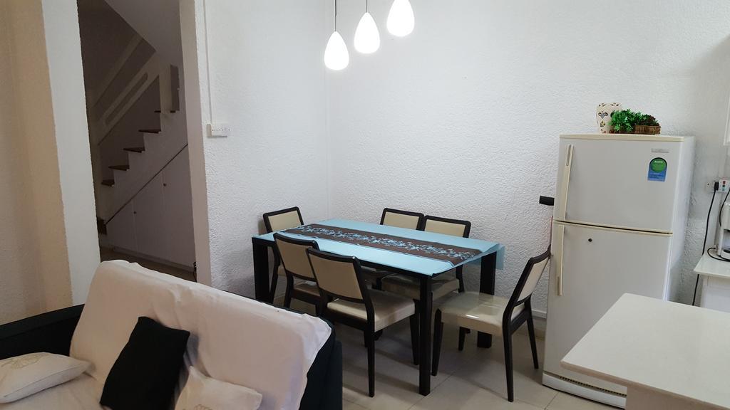 Villa In Le Tamier, 4 Bedrooms, 300M Flic En Flac Beach Exteriör bild