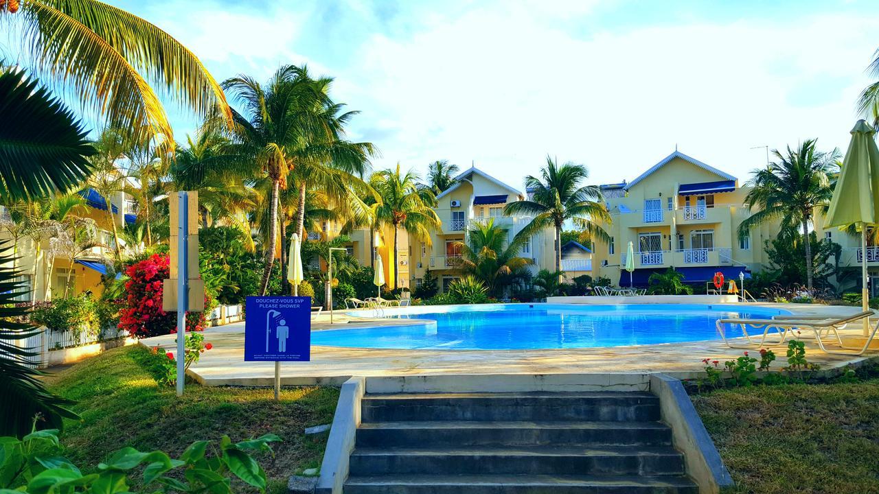 Villa In Le Tamier, 4 Bedrooms, 300M Flic En Flac Beach Exteriör bild